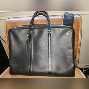 AUTHENTIC Louis Vuitton EPI LEATHER BLK/GOLD,LAPTOP/BRIEFCASE,DAY PLANNER, SMBAG